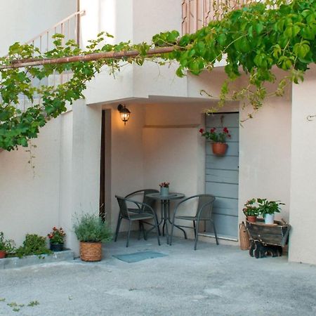 Appartamento Apartman Karmen Kaštela Esterno foto