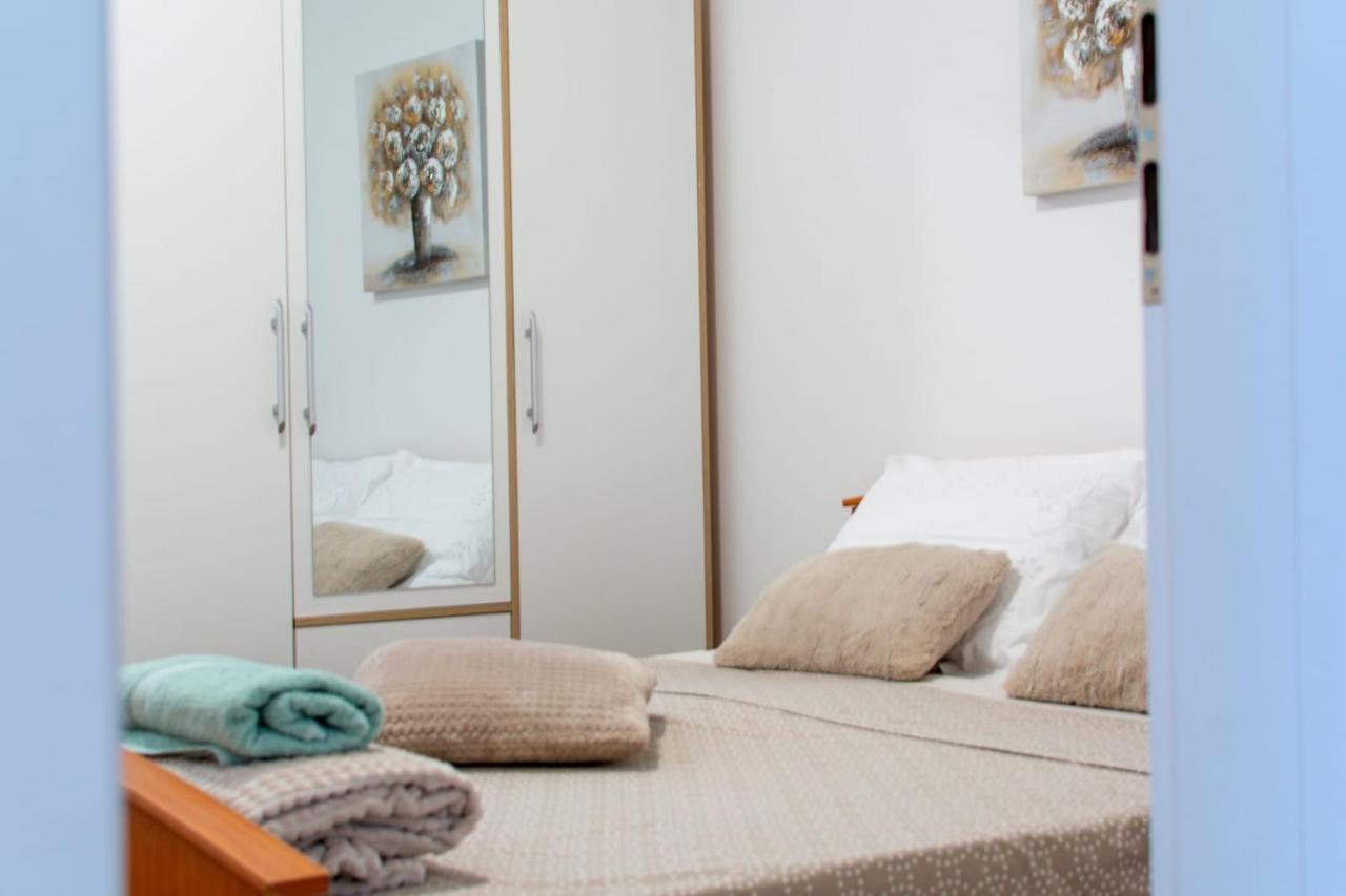 Appartamento Apartman Karmen Kaštela Esterno foto